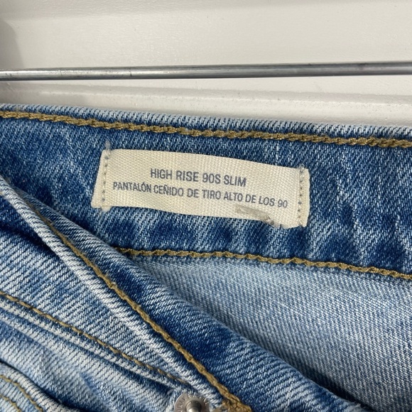 Universal Thread Light Wash Denim Distressed High-Rise 90’s Slim Jeans 4R W - Picture 6 of 14